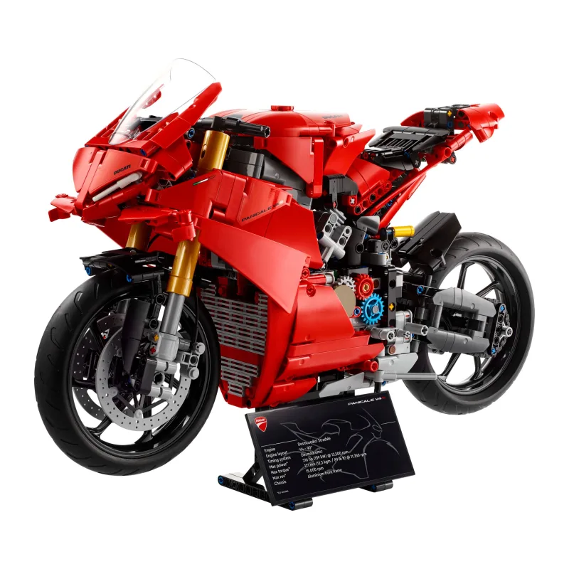 LEGO Ducati Panigale V4 S motor