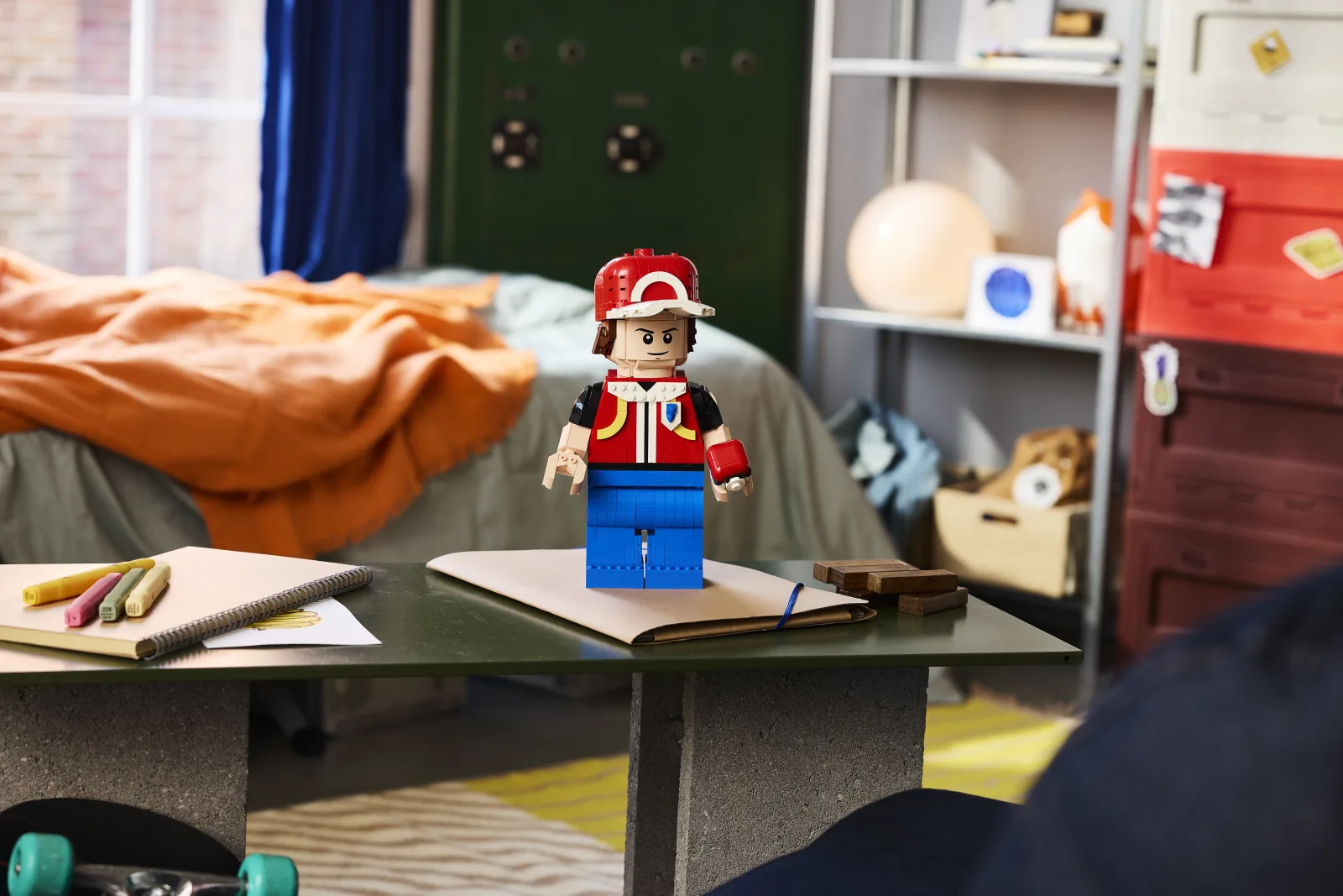 Persfoto van LEGO Grote minifiguur van Red
