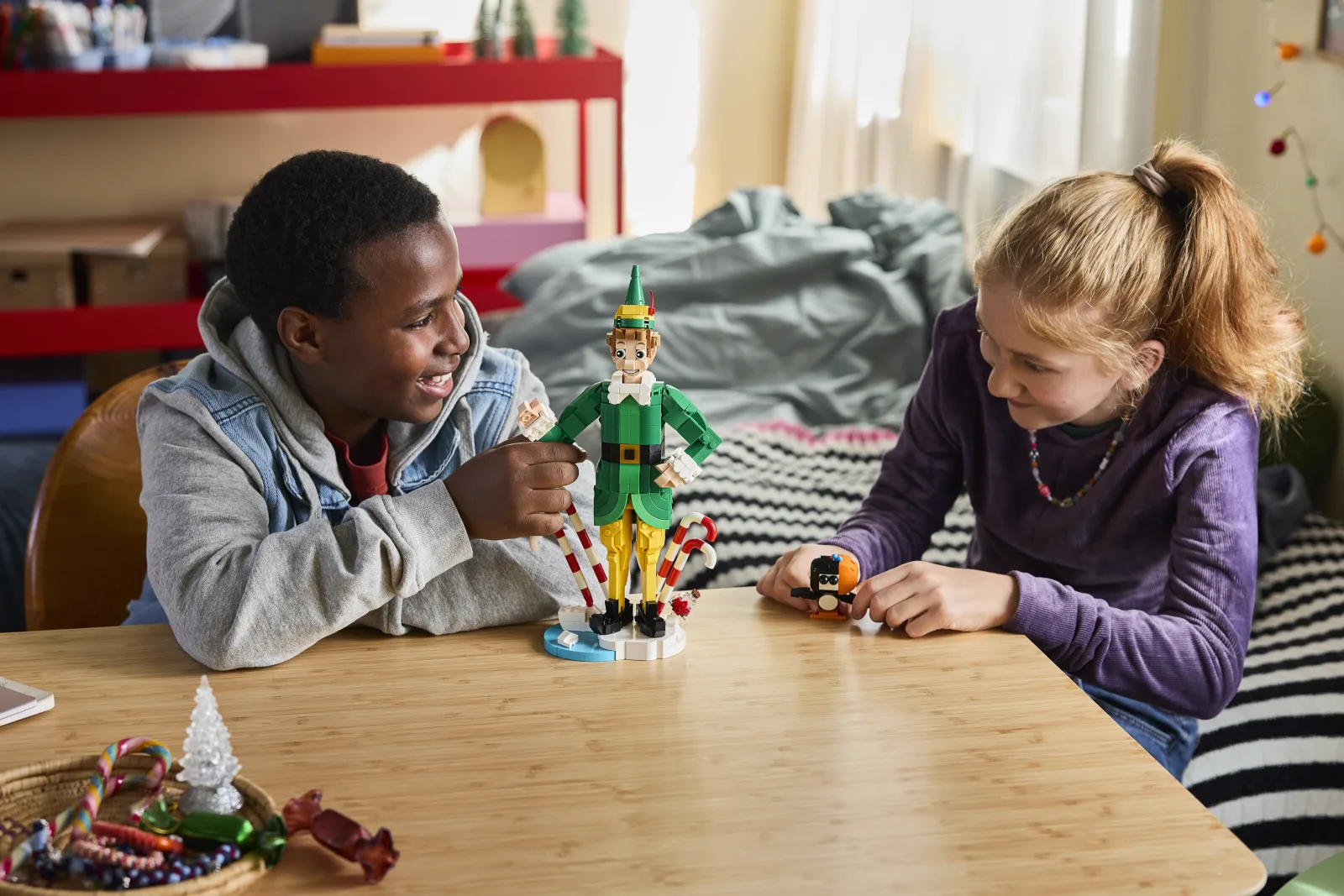 Persfoto van LEGO Buddy de Elf