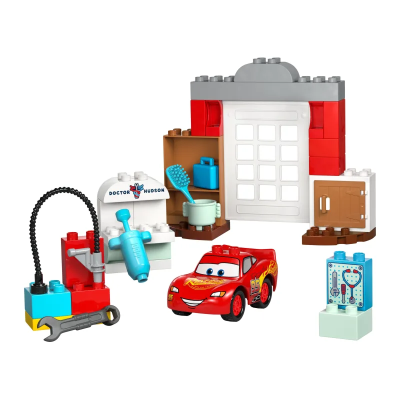 LEGO McQueens bezoek aan Docs garage