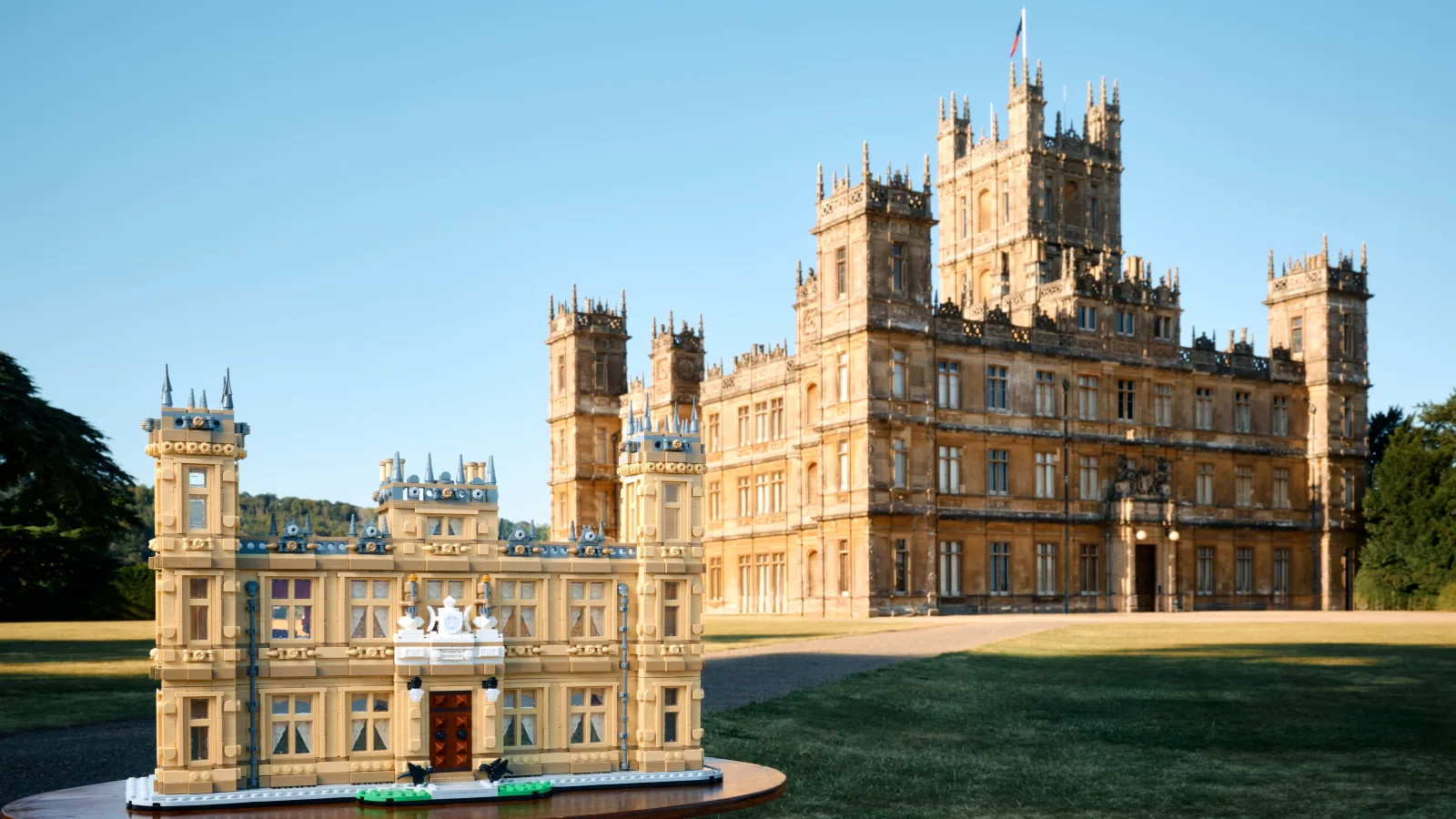 Persfoto van LEGO Downton Abbey
