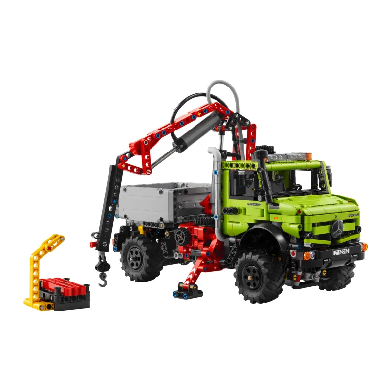 LEGO Mercedes-Benz Unimog U 5023 met kraan